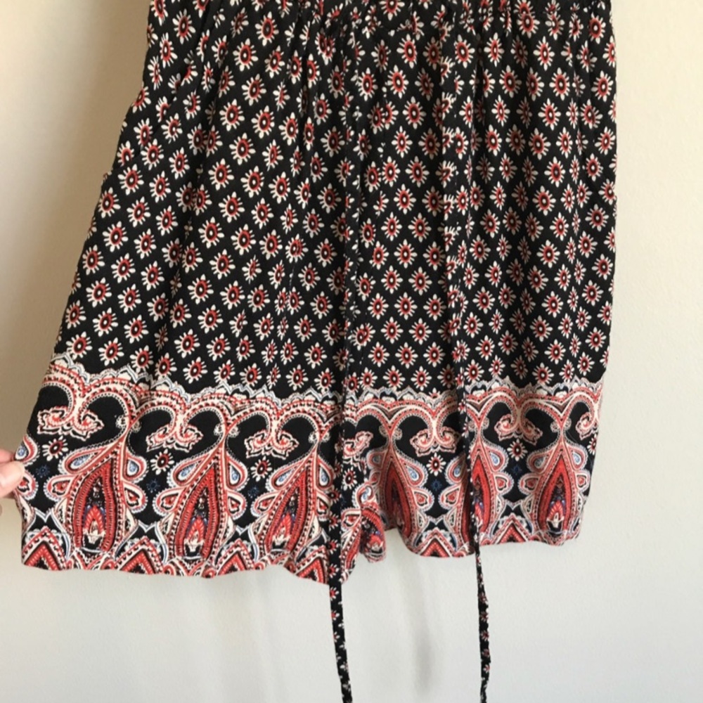 Patterned Romper - Picture 7 of 7